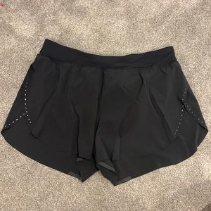 Lululemon Find Your Pace Short